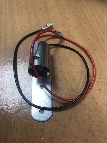 Double contact bulb holder