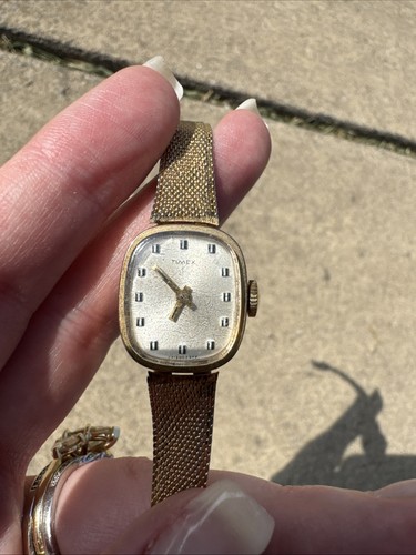 Vintage timex women - timex, women’s