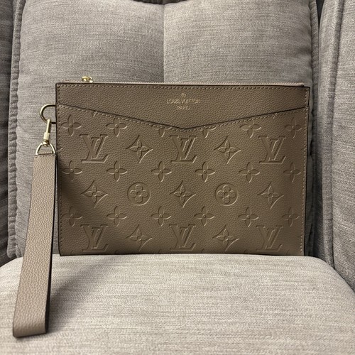Louis vuitton monogram - monogram, cream