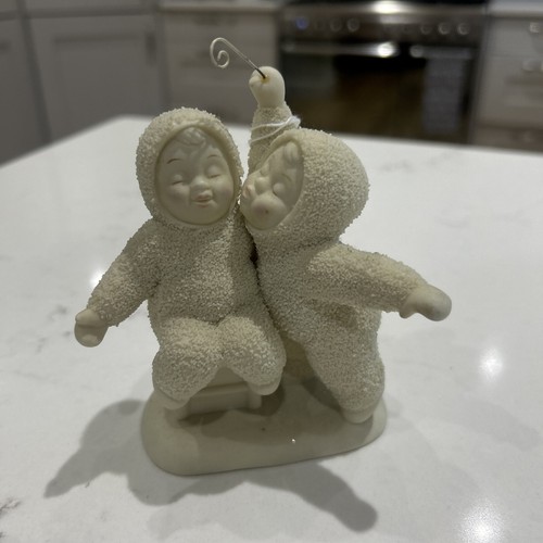 Snowbabies dept kiss me - snowbabies, dept.