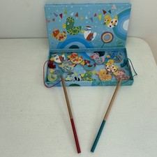 DJECO Magnetic Ducks Fishing Game - 2 Rods - 12 Ducks - Age 2+ Excellent