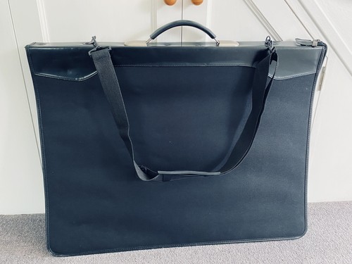 Deluxe portfolio case - deluxe,