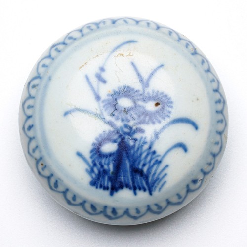 Chinese porcelain seal - seal, box