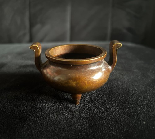 Chinese bronze tripod censer - bronze,