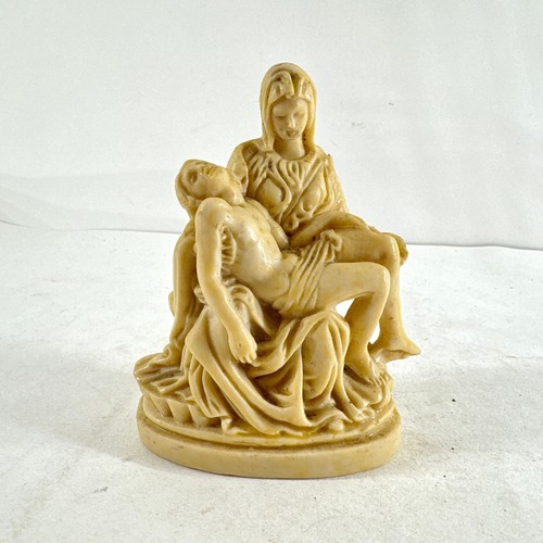 Pieta statue madonna and - madonna, child