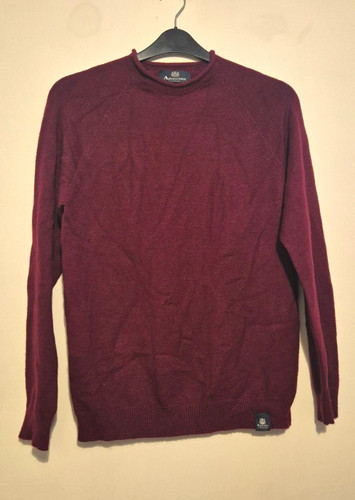 Aquascutum burgundy crew - aquascutum, neck