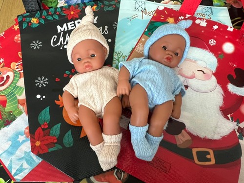 Twin baby dolls - feel, +