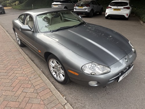 Jaguar xk8 - jaguar,