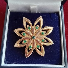 Vintage Gold Tone Green Rhinestone Star Flower Signed WEST Brooch 