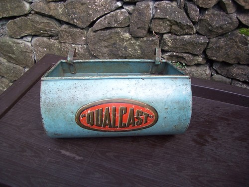 Vintage qualcast lawn mower - qualcast,