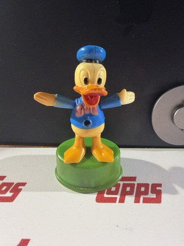 1977 disney donald duck - disney,