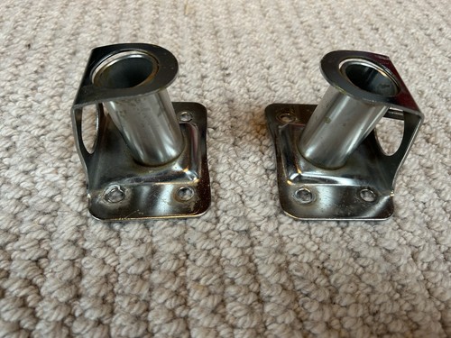 Stainless stanchions bases - x,