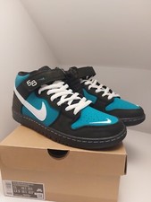 Nike SB Dunk Mid Pro Iso
