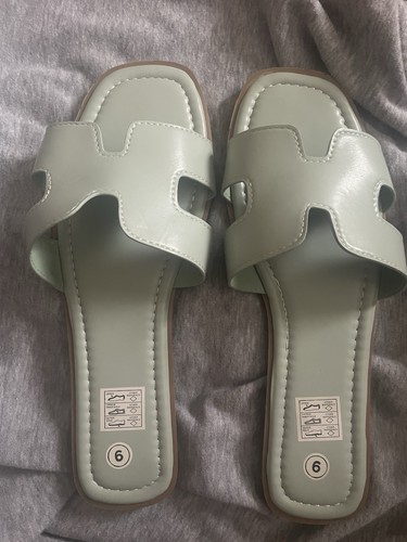 Women sage green slider - women’s,