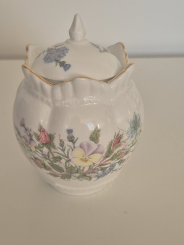 Aynsley fine bone china - fine,