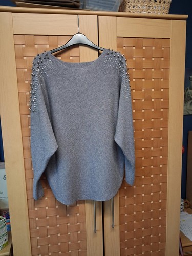 Ladies batwing grey jumper - , /