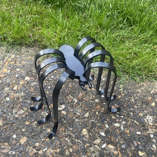 Large recycled metal spider - large,