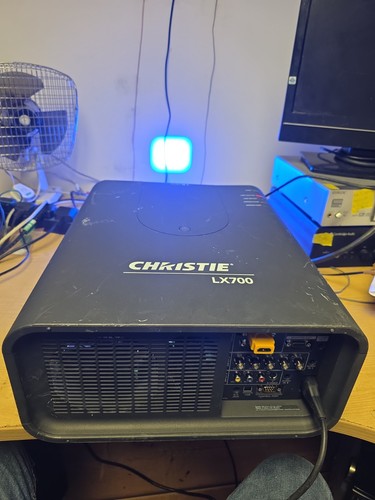 Christie lx700 projector - christie,