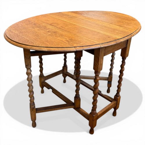 Antique oak drop - leaf, gateleg