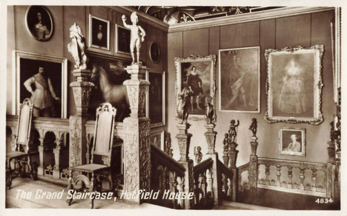 Postcard hatfield house - postcard,