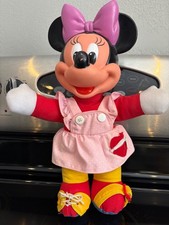 1989 Plush Learn To Dress Me