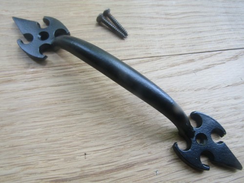 Black gothic furniture - 6.5",