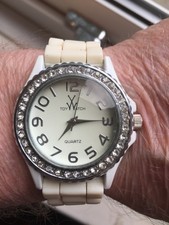 Toy watch. Ladies quartz