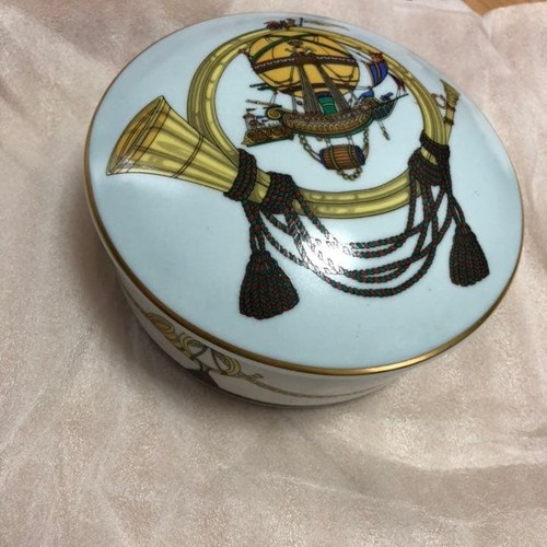 Gucci round trinket box - box, gold