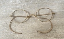 Victorian gold reading - gold,