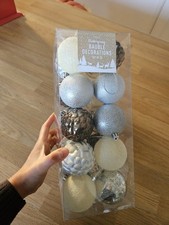 [NEXT rapid P+P] 20 M Size Bronze Silver White Bauble Decorations Christmas Tree