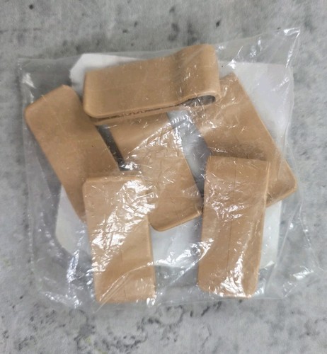 Huggable hangers finger clips - hangers,