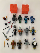 ROBLOX BUNDLE - 12 FIGURES +