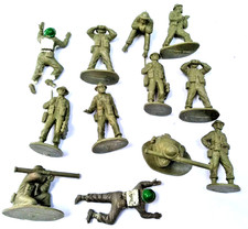 Vintage Plastic Toy Soldiers 3