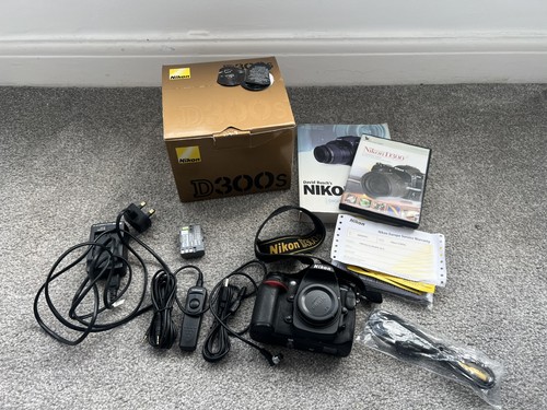 Nikon d300s 3mp - 12.3mp, digital
