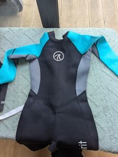 Women's medium Freespirit wetsuit, 25mm neoprene,new with tags