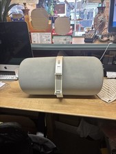 NAD VISO 1 White Wireless Bluetooth Speaker with Apple 30 pin Dock