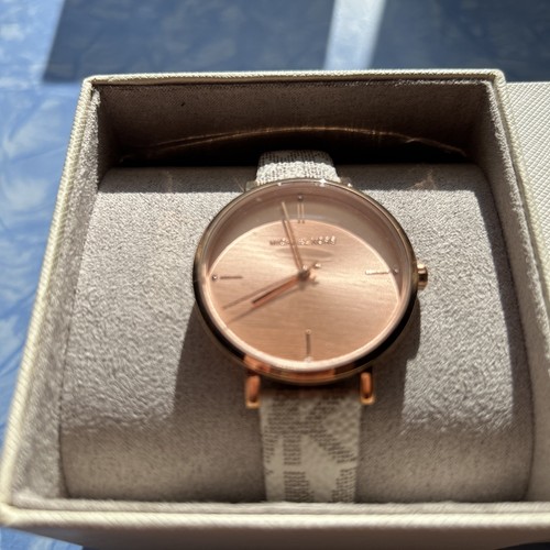Michael kors women watch - michael,