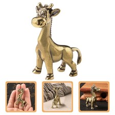  Giraffe Statue Garden