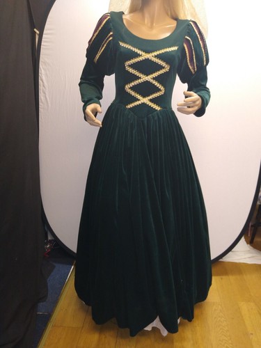 Tudor elizabethan period dress - tudor,