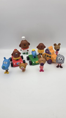Hey duggee figures cbeebies - duggee,