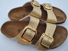 Birkenstock Big Buckle Gold Arizona strappy sandals - UK 7, EUR 40 Narrow