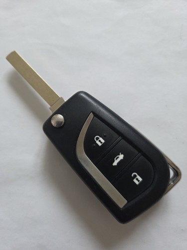 Genuine toyota avensis auris - avensis,