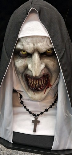 The nun valak - valak, lifesize