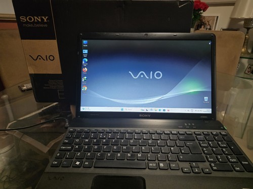 Sony vaio laptop boxed - sony,
