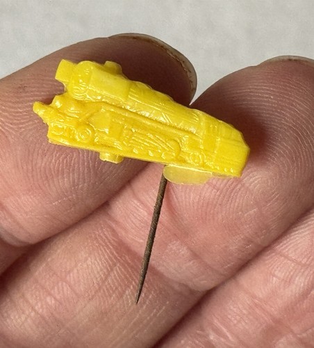 Vintage yellow plastic 1960s - plastic,