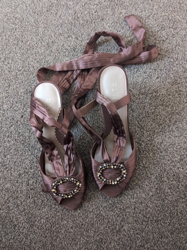 Women brown heeled shoes - brown,