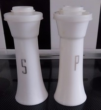 Tuperware Vintage Salt & Pepper Shakers Excellent Condition