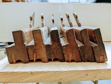 Set of six side bead moulding