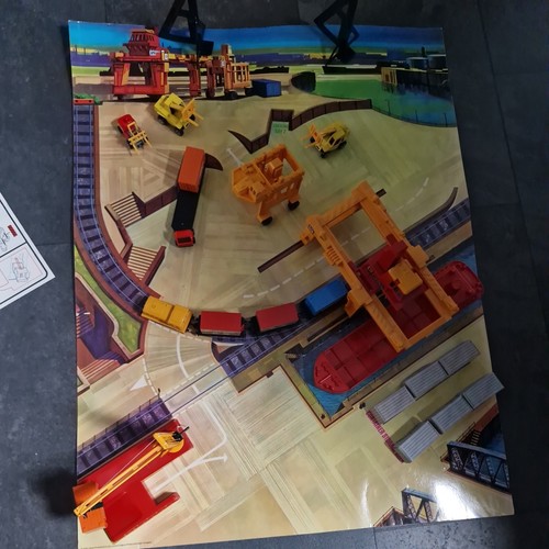 Matchbox container port - container,