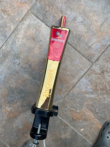 Kingfisher beer pump pub bar - pump,